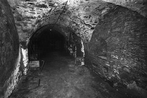 Cave - Pl République (09.1996)
