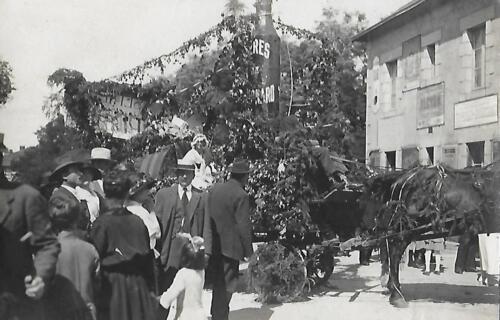 Fête du Commerce (1929-1930) - Char de la Bière traîné par un cheval