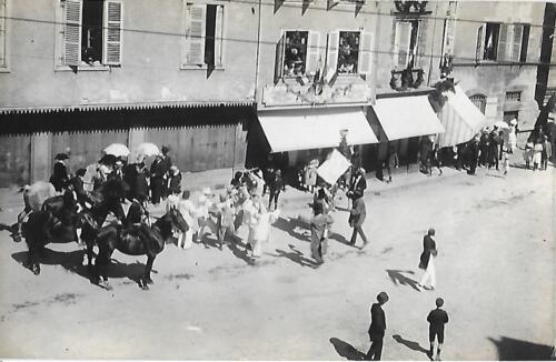 Fête du Commerce (1929-1930) - Cavaliers sur la place